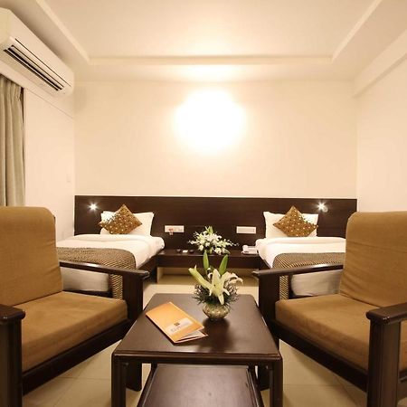 Prakruti Resort Vadodara Bagian luar foto