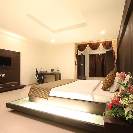 Prakruti Resort Vadodara Bagian luar foto