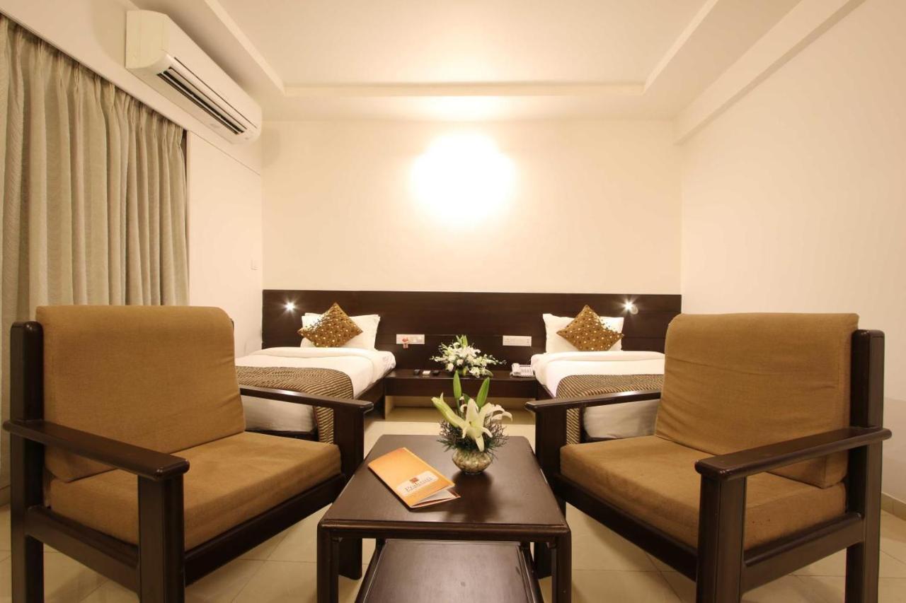 Prakruti Resort Vadodara Bagian luar foto