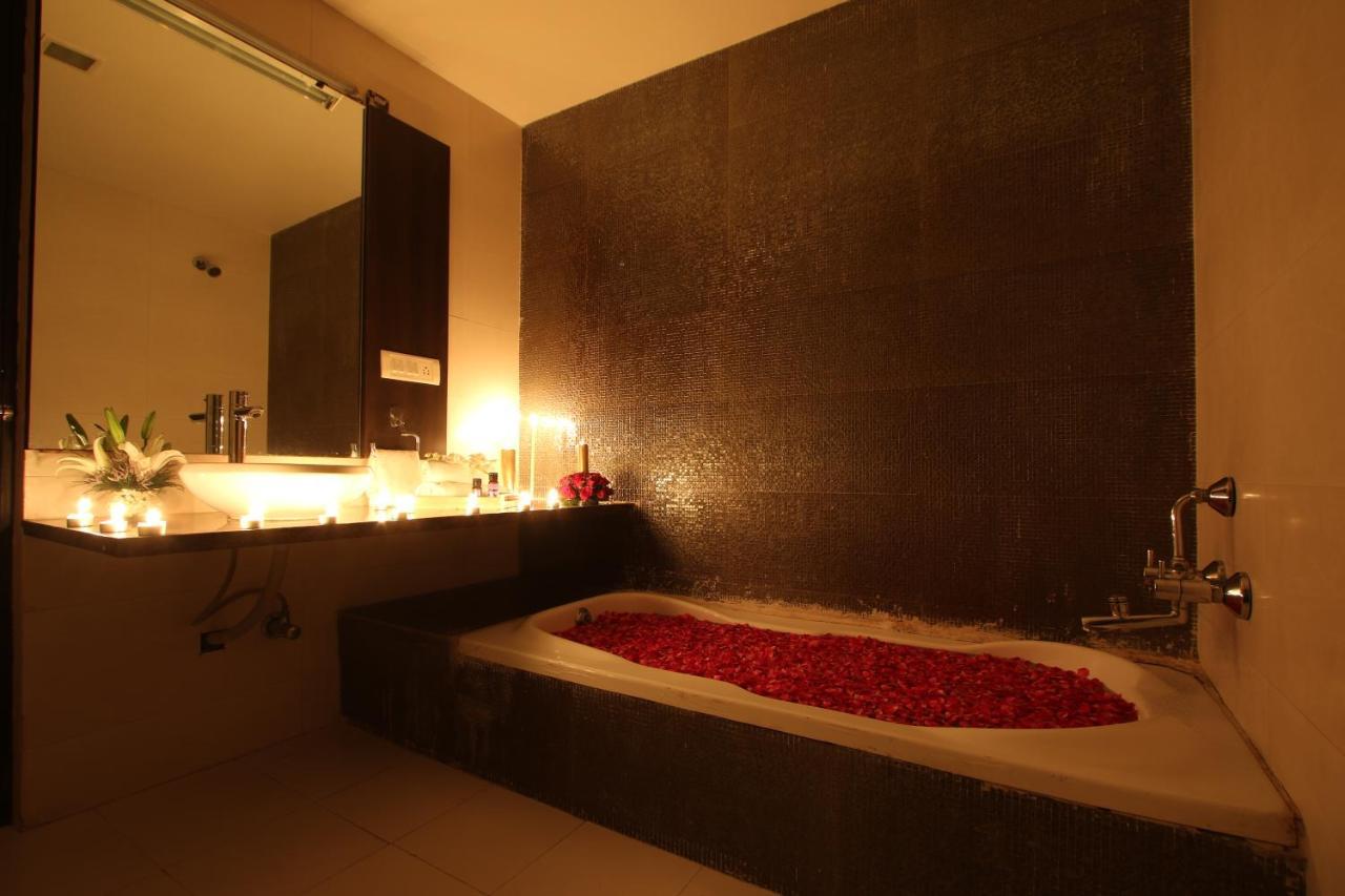 Prakruti Resort Vadodara Bagian luar foto